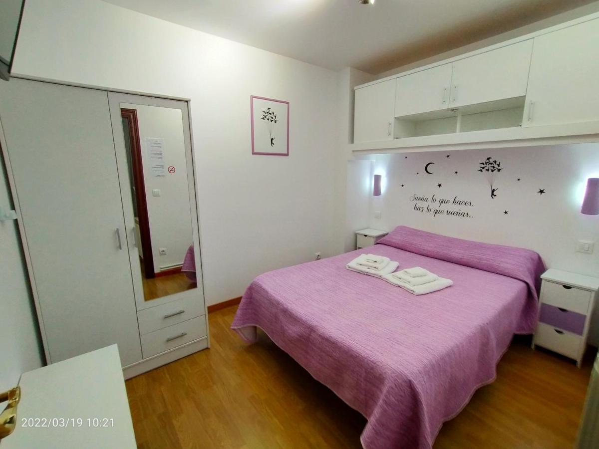 Pension Travesia Del Laurel Logroño Extérieur photo
